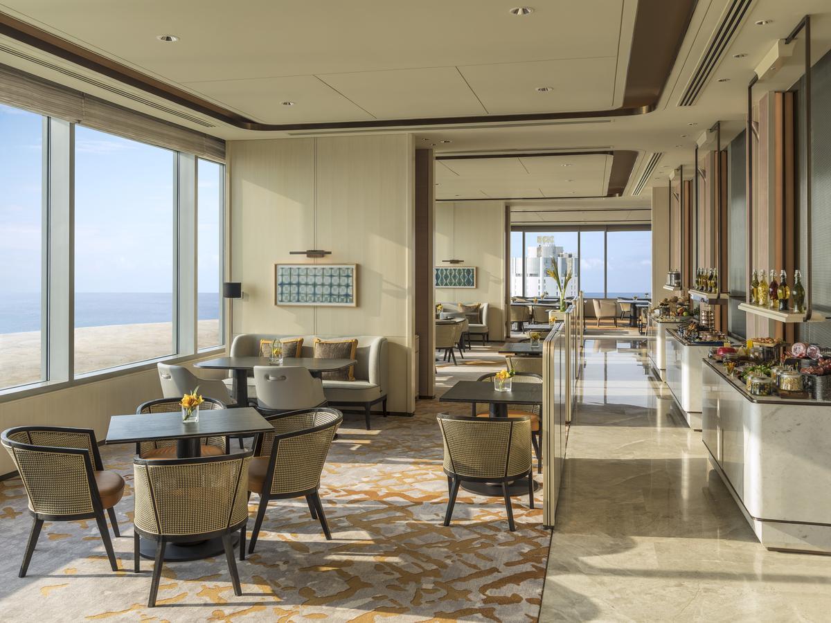 Shangri-La Colombo Exterior foto Club Lounge at the Ritz-Carlton, DIFC